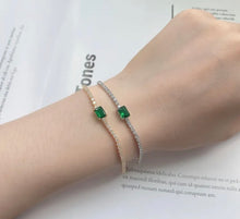 Load image into Gallery viewer, Emerald Baguette Tennis Bracelet
